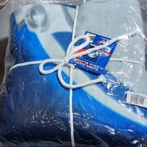 Super-sized Dallas Cowboys fleece Blanket